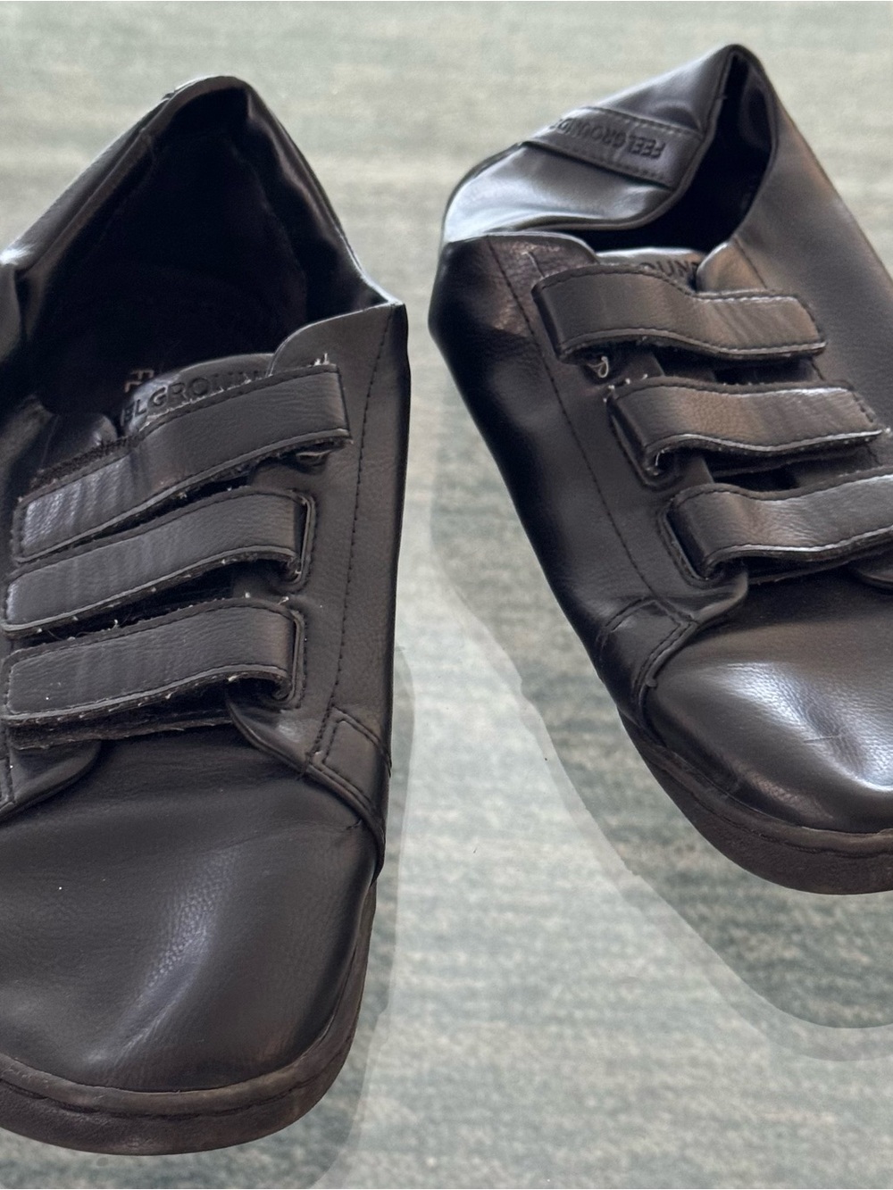 Feelgrounds snap Men's Black Leather Barefoot shoes